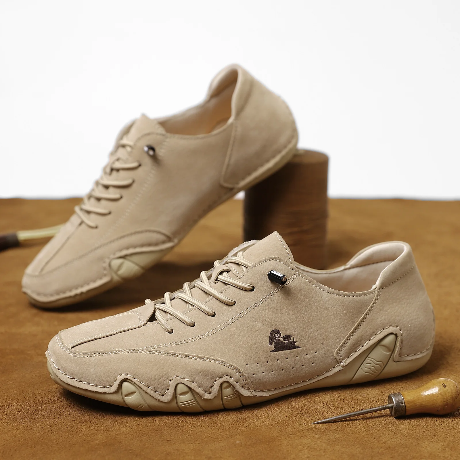 Sepatu pantofel pria, SNEAKER  - Men Formal Wear Brands ulasan dan harga